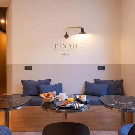 Tinah Paris, Aboukir Hotel