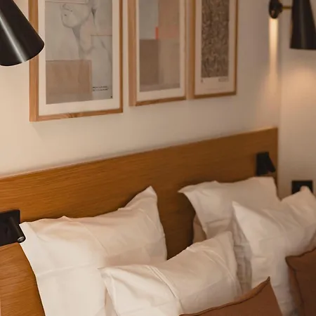 Hotel Tinah Paris, Aboukir Paryż