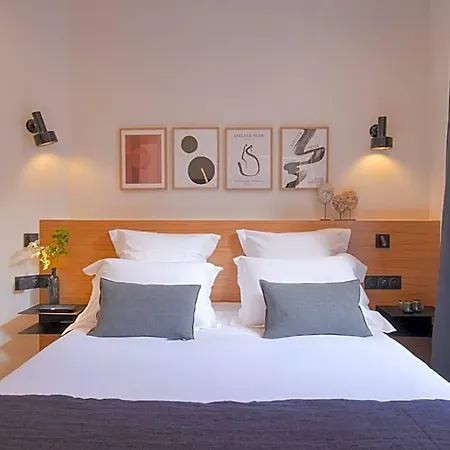 Tinah Paris, Aboukir Отель