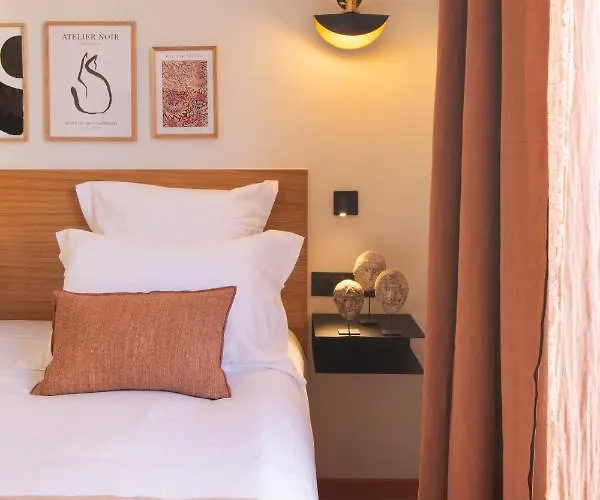 Tinah Paris, Aboukir * 파리